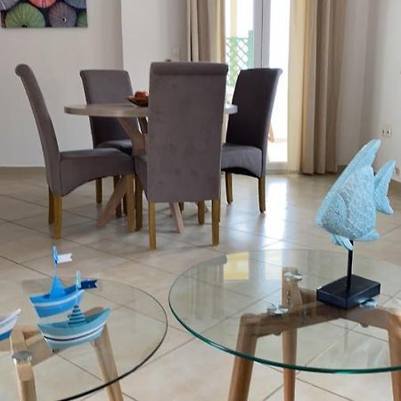 Theasis Apartment Pera Gyalos المظهر الخارجي الصورة